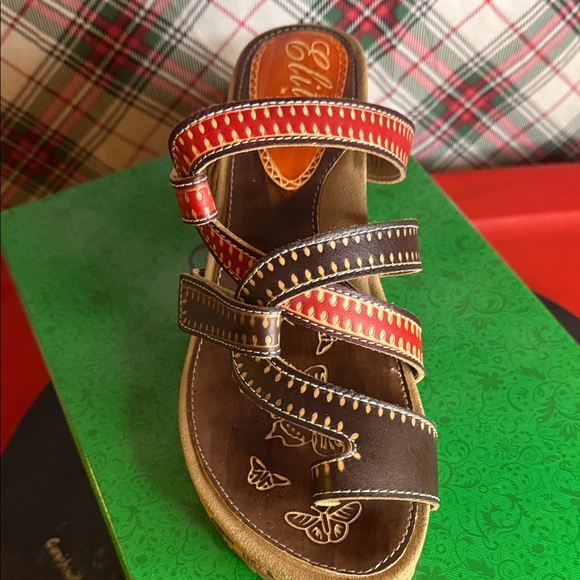 Elite Women's Red and Brown Sandals - Picture 4 of 9